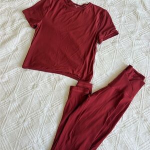 Women's Aerie Set - Burgundy Short Sleeve Smoothez Top & Offline Leggings